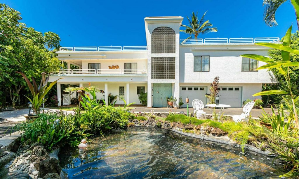 Eva Villa Maui Bed and Breakfast